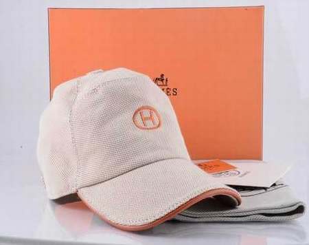 casquette plate vans